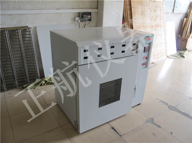 電熱鼓風(fēng)干燥使用與操作與使用注意事項(xiàng)