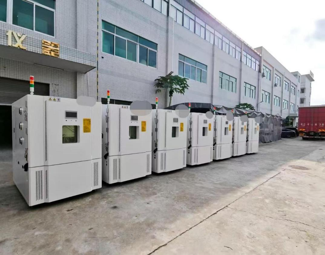 1000L高低溫試驗(yàn)箱送貨蘇州老客戶公司